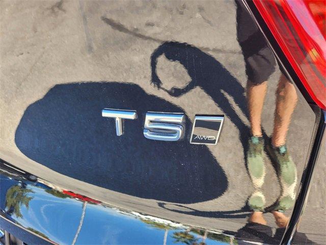 used 2021 Volvo XC40 car, priced at $26,888