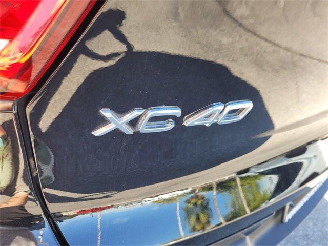 used 2021 Volvo XC40 car, priced at $26,888