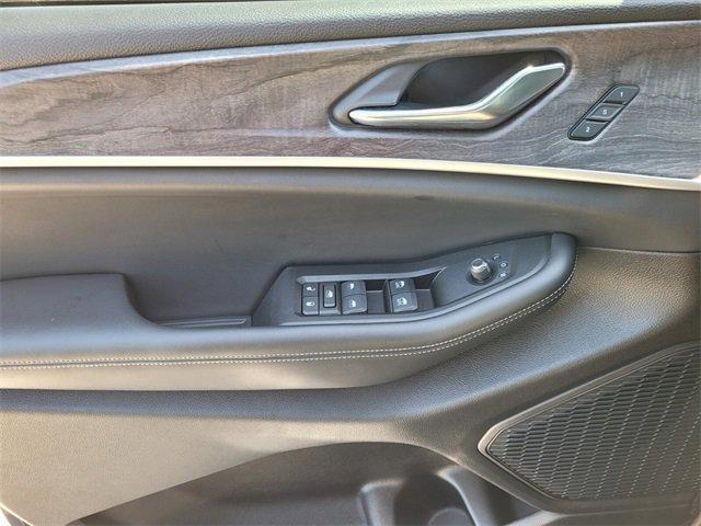 used 2024 Jeep Grand Cherokee car, priced at $39,988
