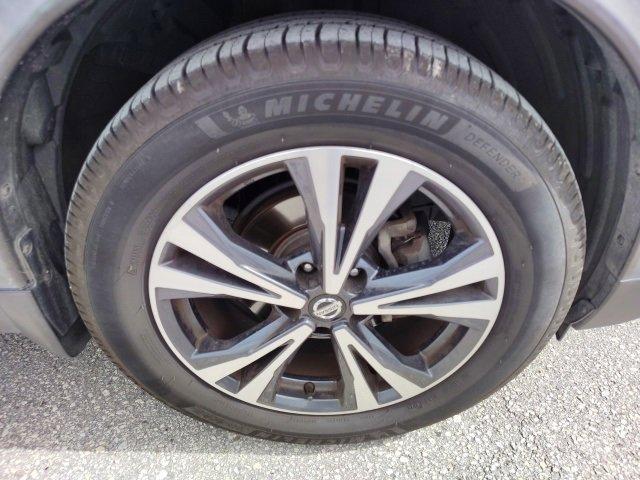 used 2018 Nissan Rogue car, priced at $13,987