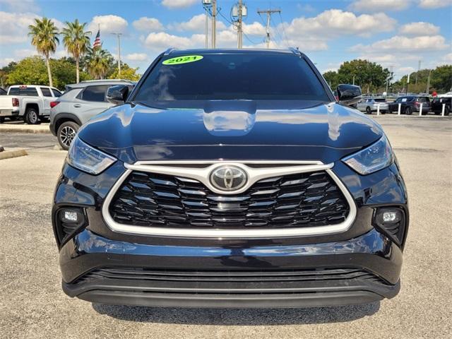 used 2021 Toyota Highlander car, priced at $25,688