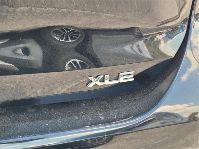 used 2021 Toyota Highlander car, priced at $25,688