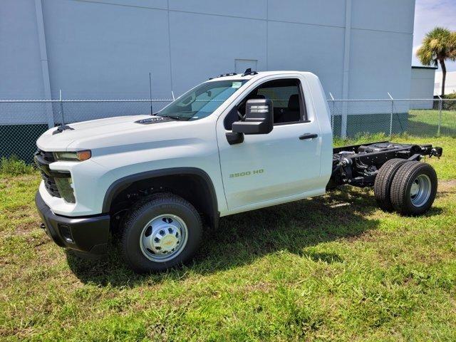 new 2024 Chevrolet Silverado 3500 car, priced at $51,028