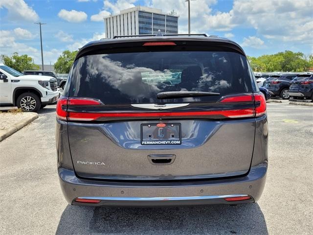 used 2021 Chrysler Pacifica car, priced at $17,988