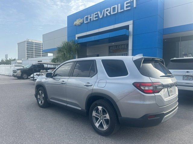 used 2025 Honda Pilot car, priced at $38,988