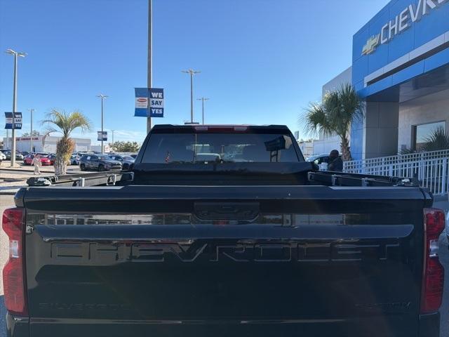 used 2025 Chevrolet Silverado 1500 car, priced at $43,988
