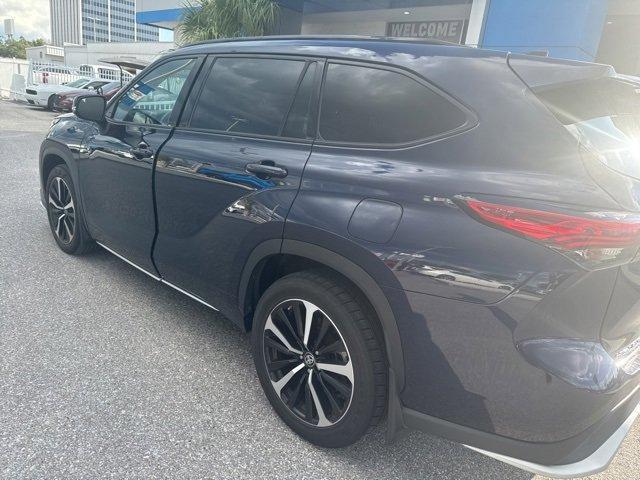 used 2022 Toyota Highlander car, priced at $36,488