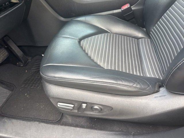 used 2022 Toyota Highlander car, priced at $36,488