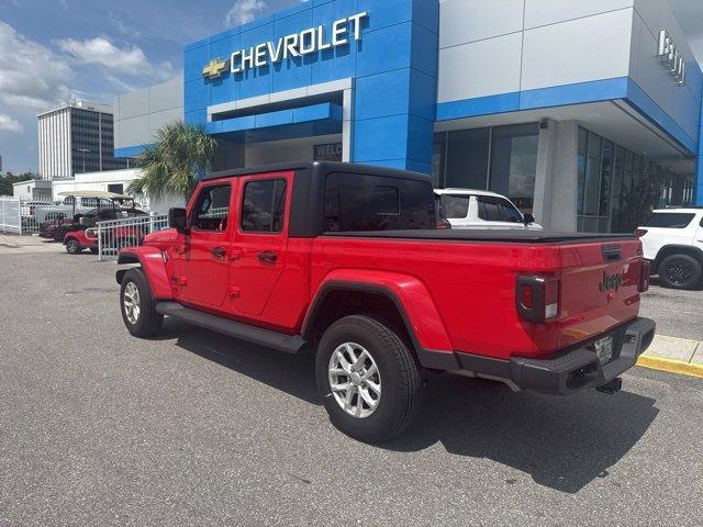used 2023 Jeep Gladiator car, priced at $31,488