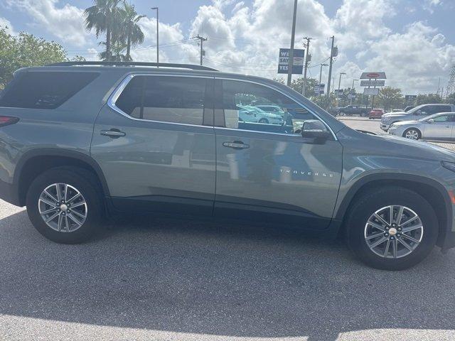 used 2022 Chevrolet Traverse car, priced at $27,988