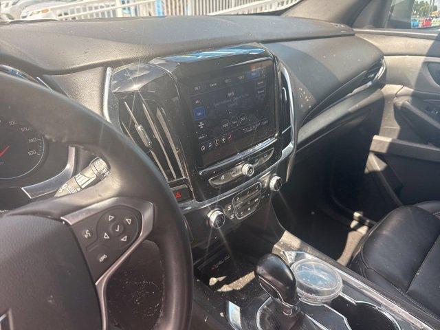 used 2022 Chevrolet Traverse car, priced at $27,988