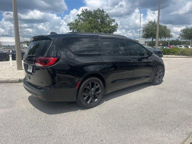 used 2018 Chrysler Pacifica car, priced at $15,987