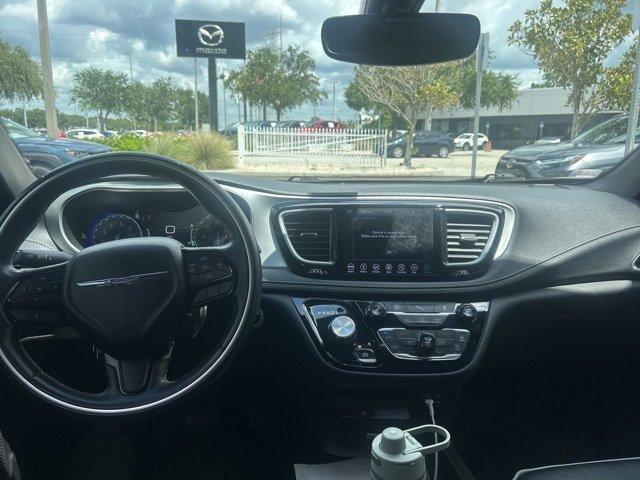 used 2018 Chrysler Pacifica car, priced at $15,987