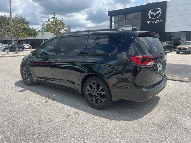 used 2018 Chrysler Pacifica car, priced at $15,987