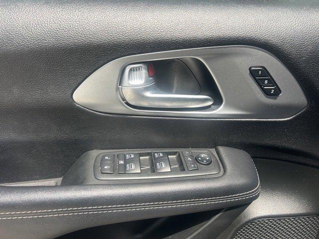 used 2018 Chrysler Pacifica car, priced at $15,987
