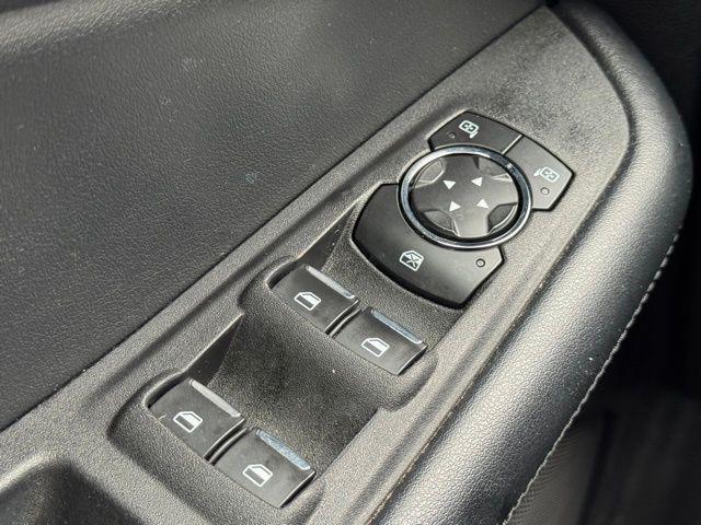 used 2022 Ford Edge car, priced at $17,995
