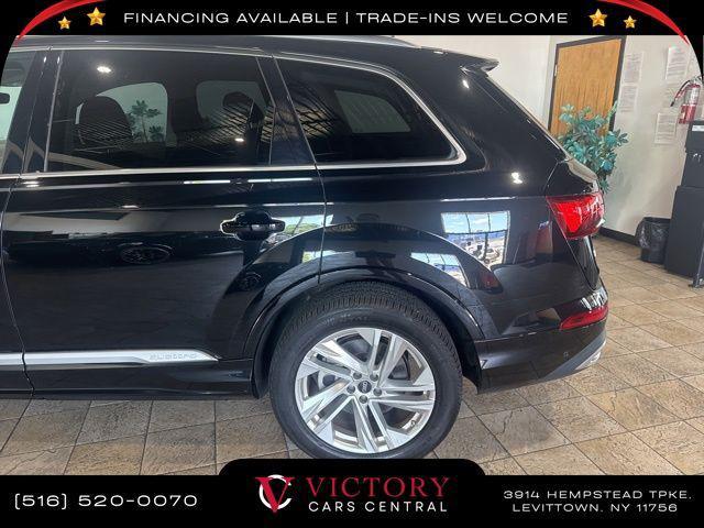 used 2022 Audi Q7 car, priced at $28,795