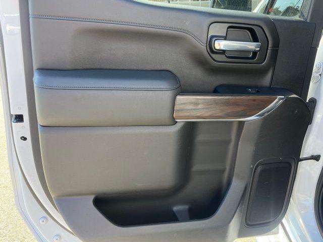 used 2022 GMC Sierra 1500 car, priced at $31,595