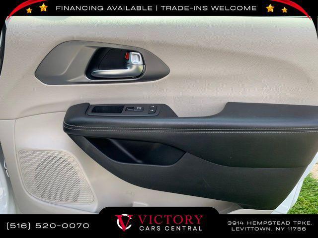 used 2022 Chrysler Pacifica car, priced at $14,595