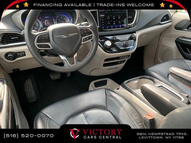 used 2022 Chrysler Pacifica car, priced at $14,595