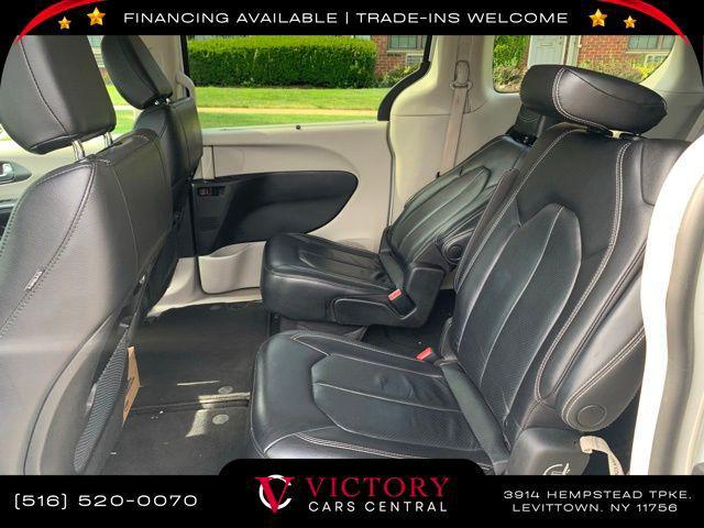 used 2022 Chrysler Pacifica car, priced at $14,595