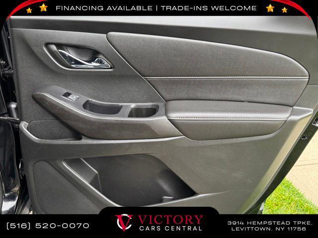 used 2022 Chevrolet Traverse car, priced at $22,695