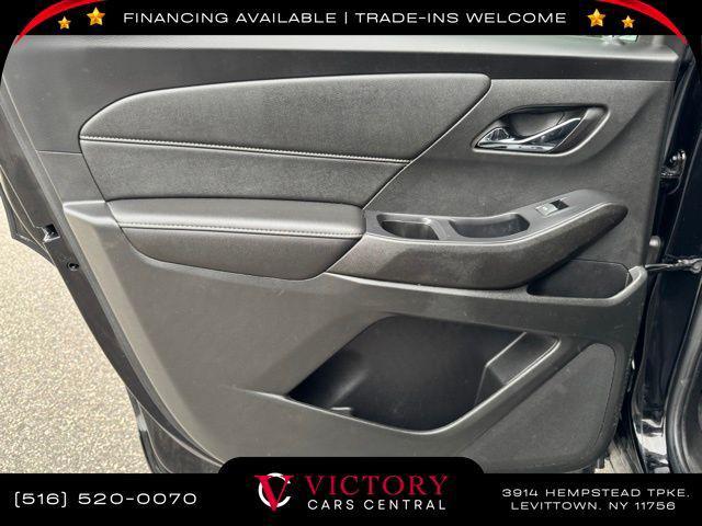 used 2022 Chevrolet Traverse car, priced at $22,695