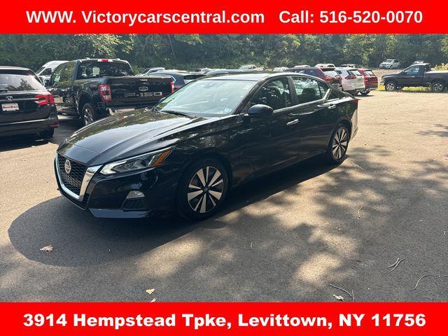 used 2022 Nissan Altima car, priced at $17,358