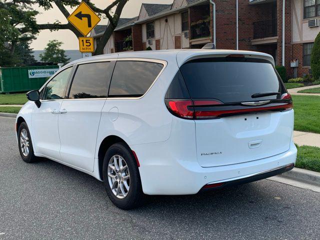 used 2024 Chrysler Pacifica car, priced at $22,995