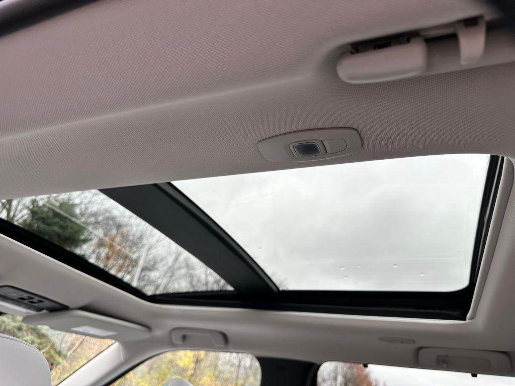 new 2025 Mitsubishi Outlander PHEV car, priced at $52,865