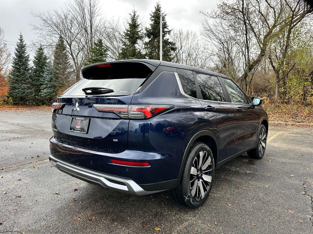 new 2025 Mitsubishi Outlander car, priced at $38,200