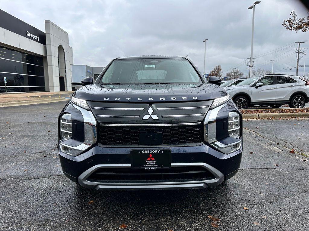 new 2025 Mitsubishi Outlander car, priced at $38,200