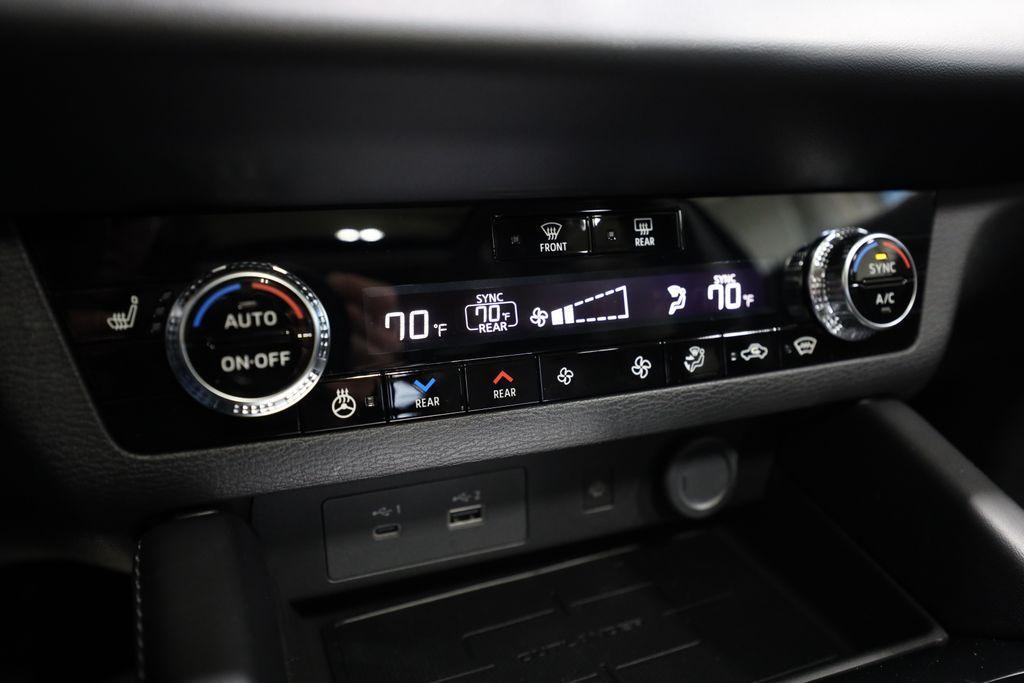 new 2025 Mitsubishi Outlander PHEV car, priced at $46,622