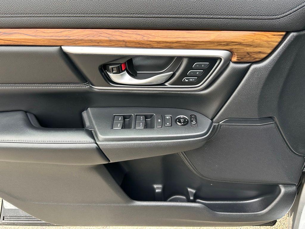 used 2020 Honda CR-V car, priced at $23,930