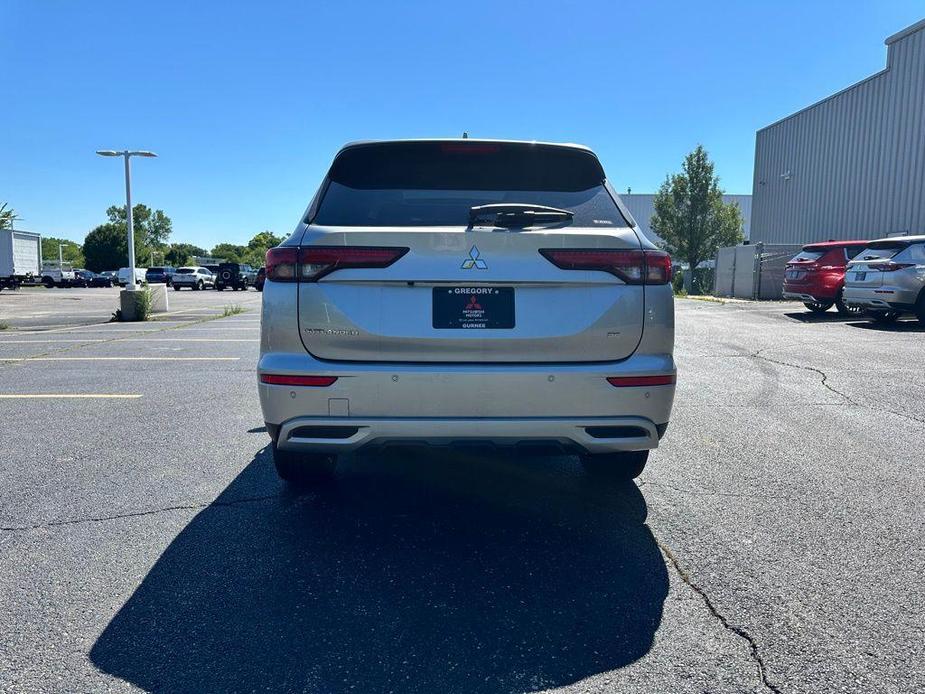 new 2024 Mitsubishi Outlander car, priced at $35,005