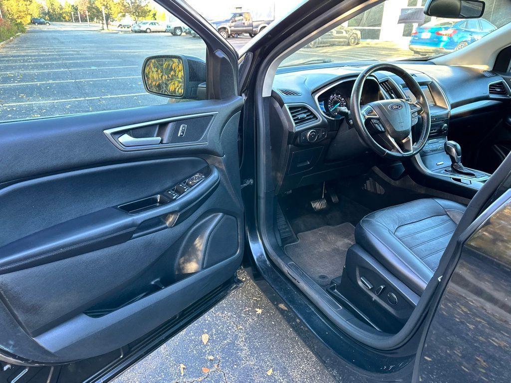 used 2015 Ford Edge car, priced at $5,482