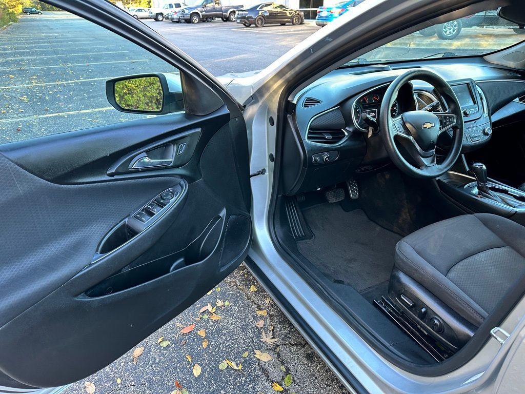 used 2016 Chevrolet Malibu car, priced at $8,404