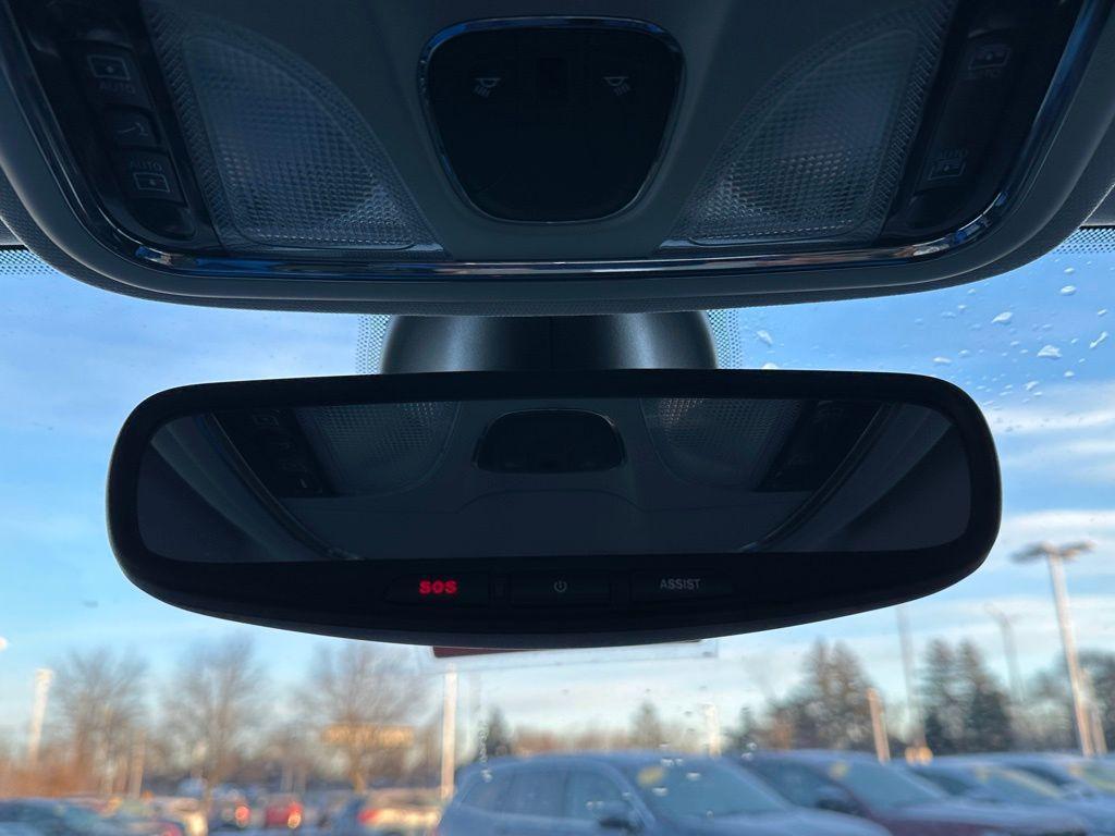 used 2019 Jeep Cherokee car, priced at $15,977