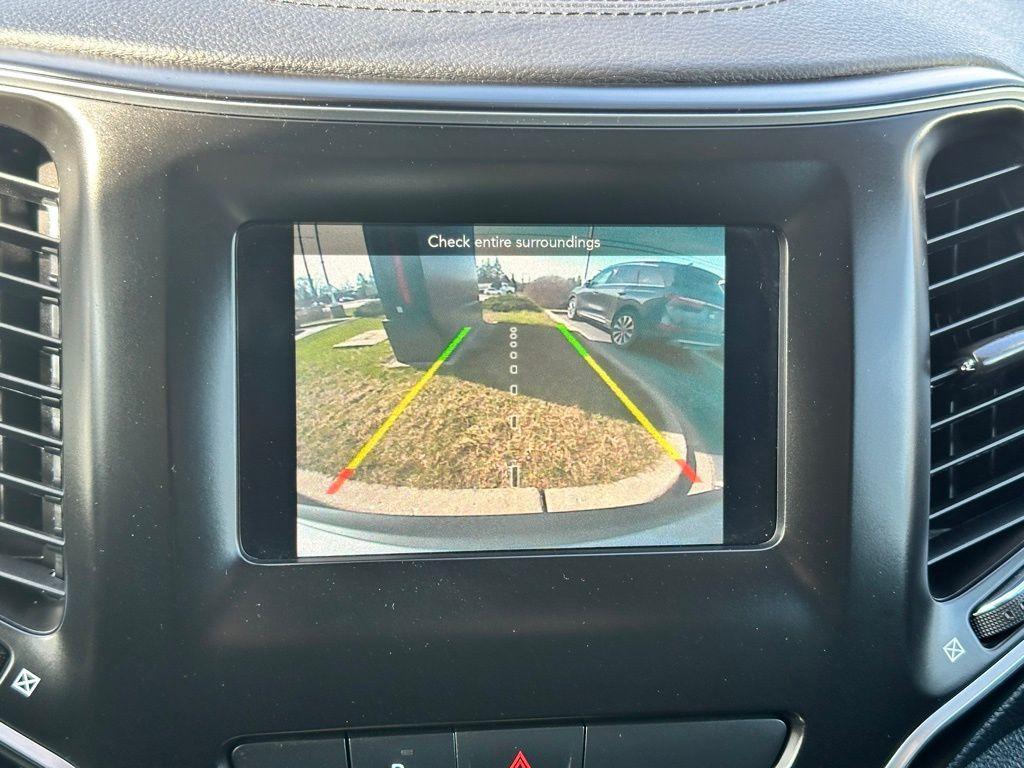 used 2020 Jeep Cherokee car, priced at $15,996