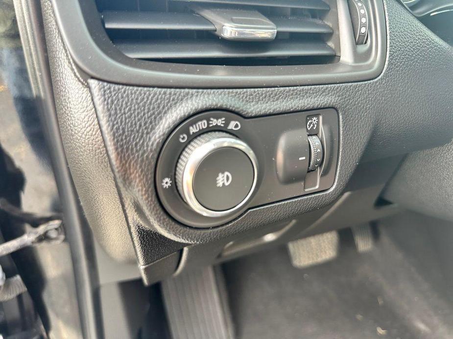 used 2019 Buick Envision car, priced at $16,999