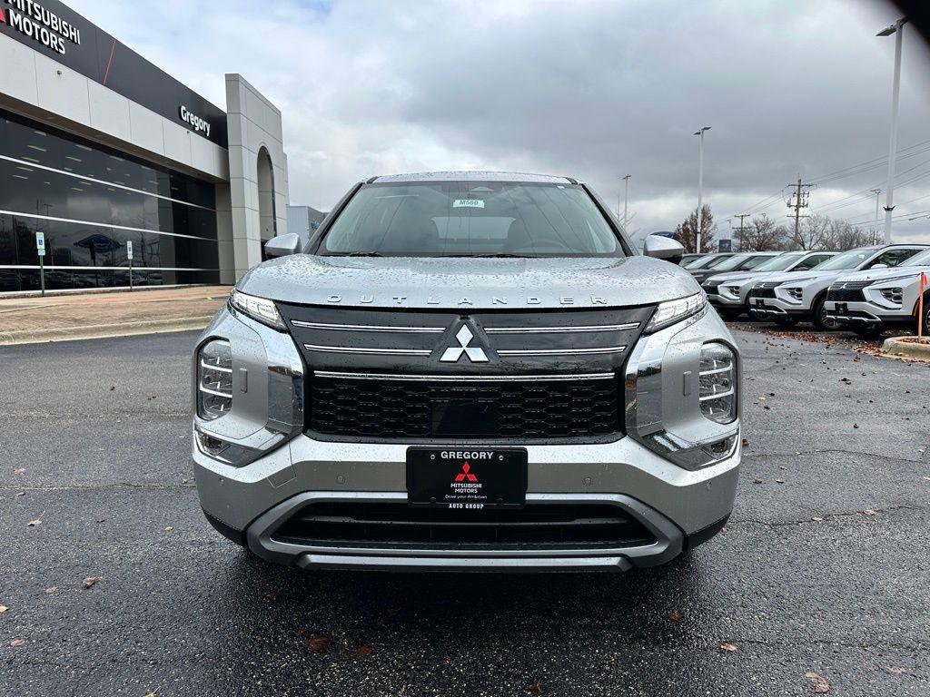 new 2025 Mitsubishi Outlander car, priced at $38,200
