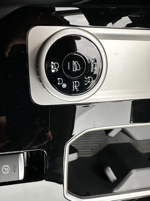 new 2025 Mitsubishi Outlander car, priced at $38,200