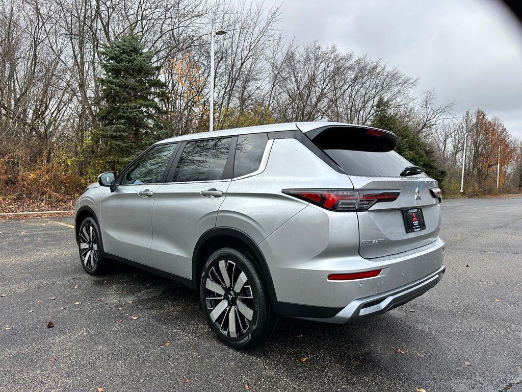 new 2025 Mitsubishi Outlander car, priced at $38,200