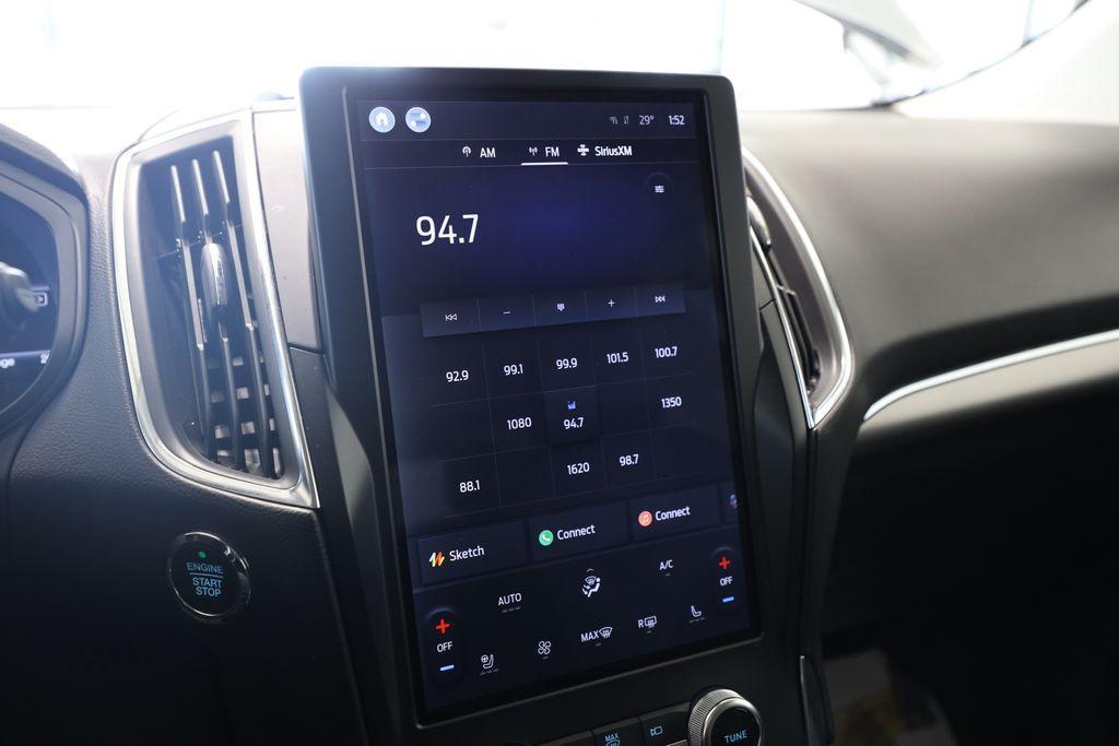 used 2024 Ford Edge car, priced at $29,141