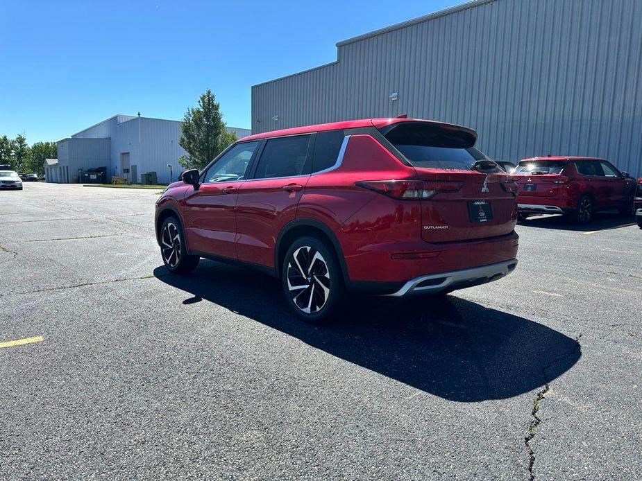 new 2024 Mitsubishi Outlander car, priced at $35,745