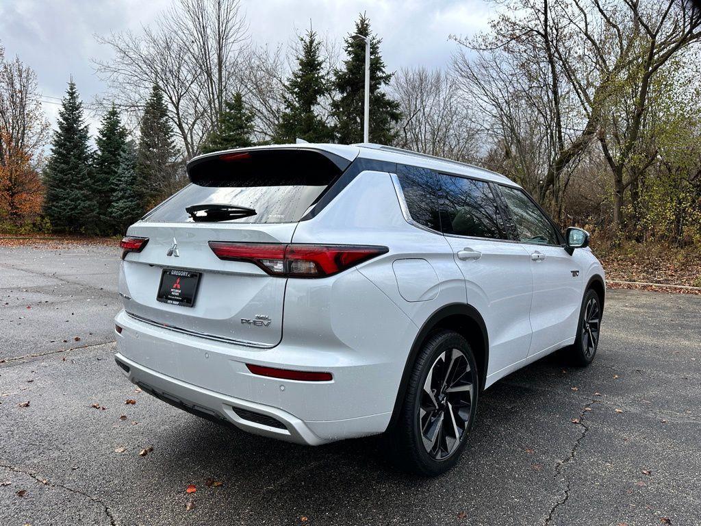 new 2025 Mitsubishi Outlander PHEV car, priced at $49,900