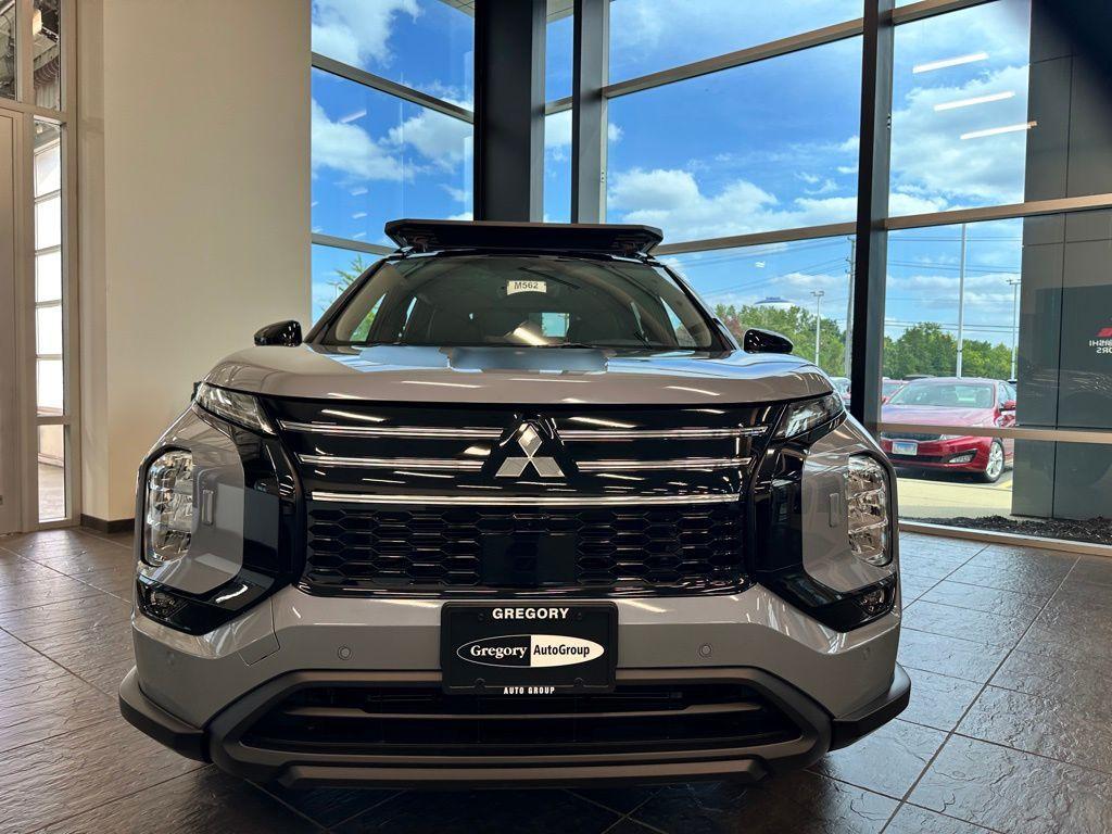 new 2025 Mitsubishi Outlander car, priced at $41,862