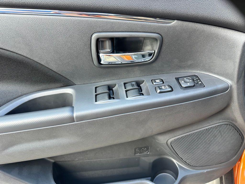 new 2025 Mitsubishi Outlander Sport car, priced at $26,922
