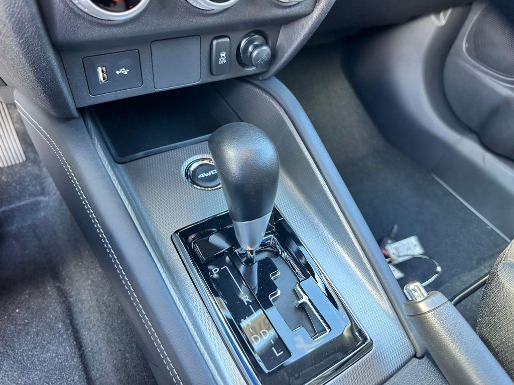 new 2025 Mitsubishi Outlander Sport car, priced at $26,922