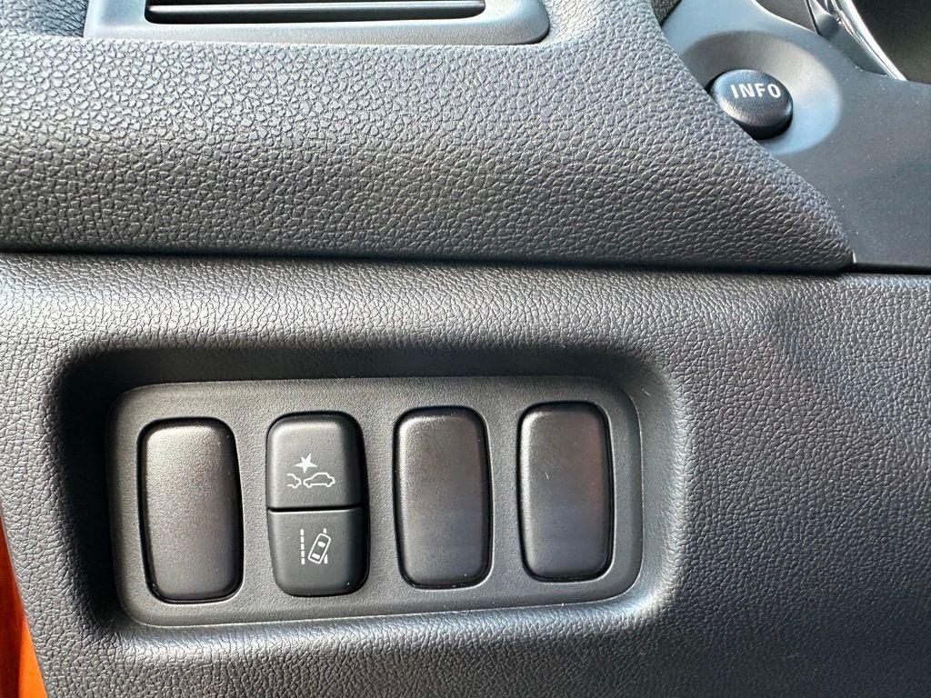 new 2025 Mitsubishi Outlander Sport car, priced at $26,922